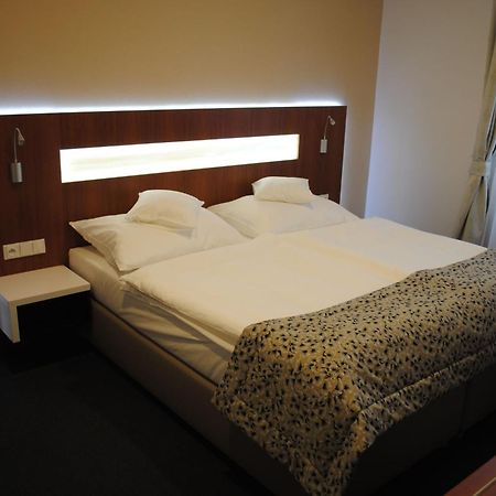 Zamecek Petrovice Hotel Petrovice u Karvine Room photo